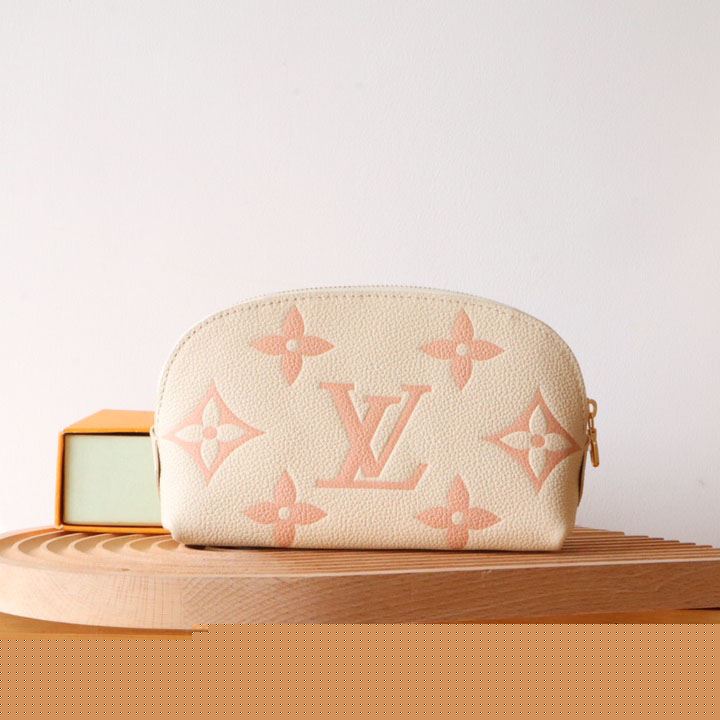 LV Clutch Bags